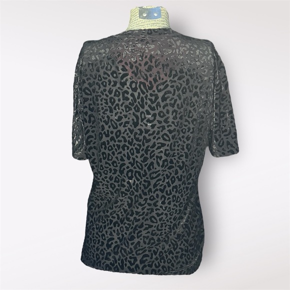Black Cheetah Print V-Neck Fashion Nova Shirt - Picture 3 of 5